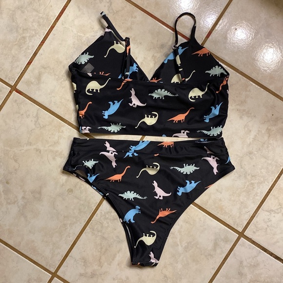 Dinosaur bikini size Large both pieces - Picture 5 of 5
